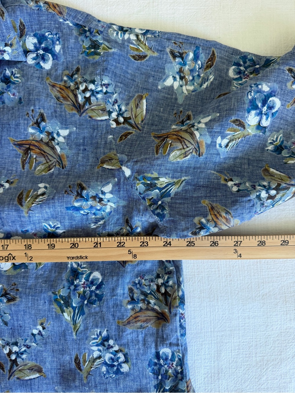 Frank & Eileen “The Rosie” Short Sleeve Button-Down Shirt - Picture 9 of 10